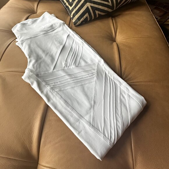 ALO Yoga Pants - ALO Yoga - High-Waist Ultimate Legging - White Large / L